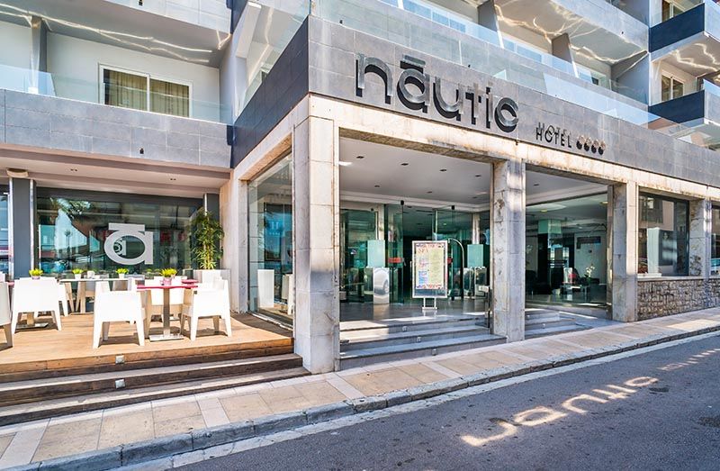 Nautic & 4*